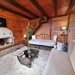 Chalet ξύλινο κτήμα παππά *