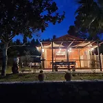 Chalet ξύλινο κτήμα παππά