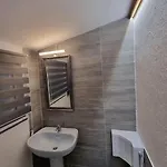 Chalet ξύλινο κτήμα παππά Levádeia