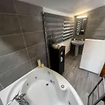 Chalet ξύλινο κτήμα παππά Livadeia