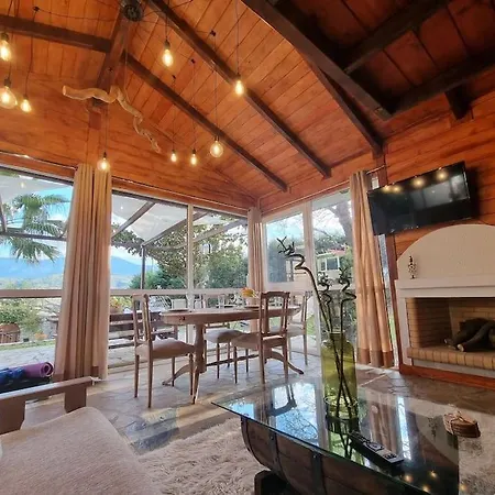 ξύλινο κτήμα παππά *