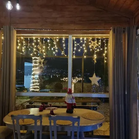 ξύλινο κτήμα παππά 샬레 Levádeia