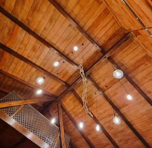 Σαλέ ξύλινο κτήμα παππά